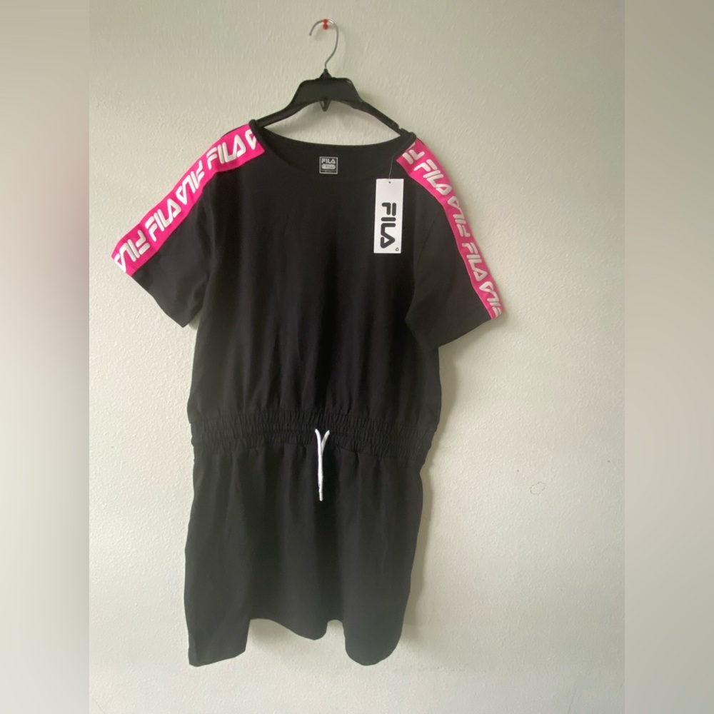 FILA mini dress for women’s  size L color black pink new with tag excellecent